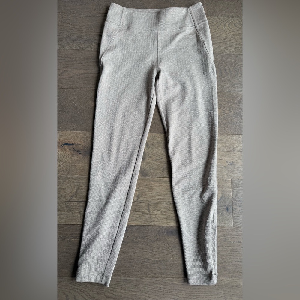 Athleta Beige Herringbone Ponte Leggings. Size S. EUC